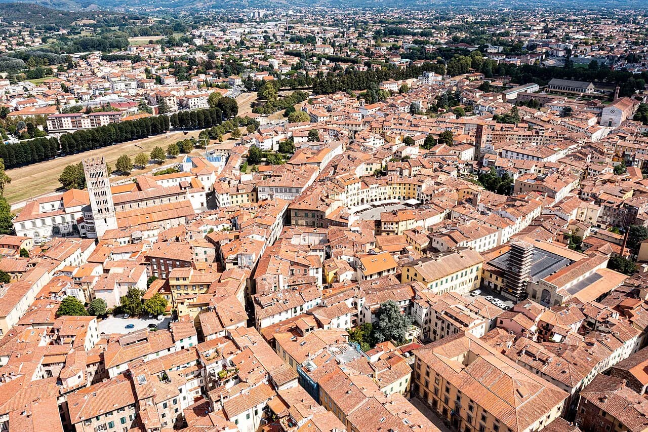 Aperitivo in Lucca: How the Early Evening Works