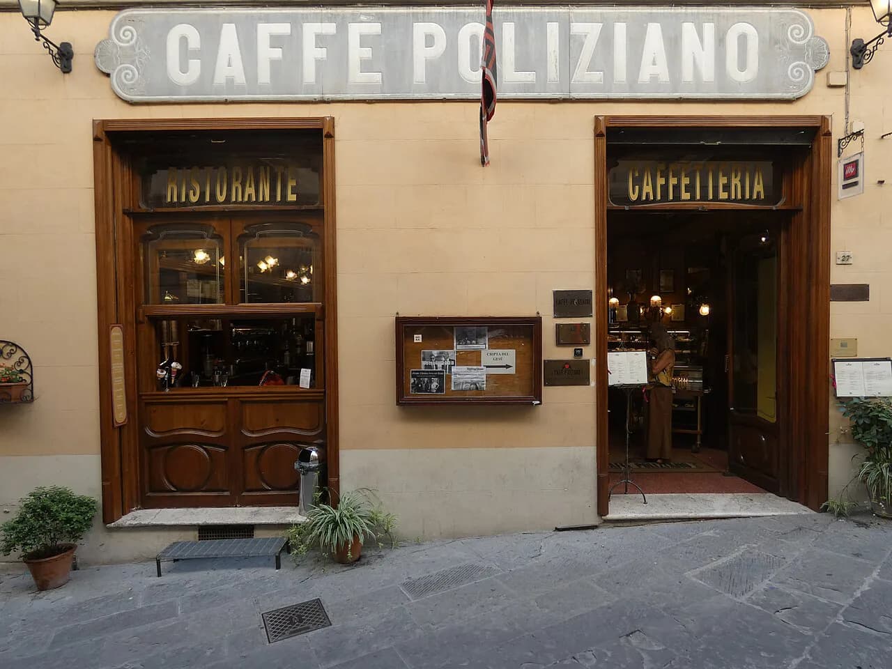 Aperitivo in Montepulciano: How the Early Evening Works
