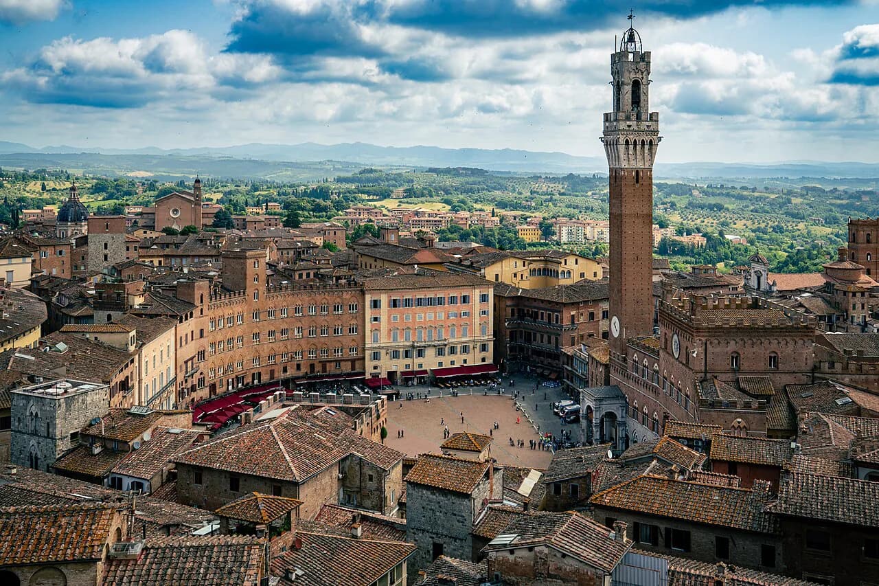 Aperitivo in Siena: Where to Go and What to Order