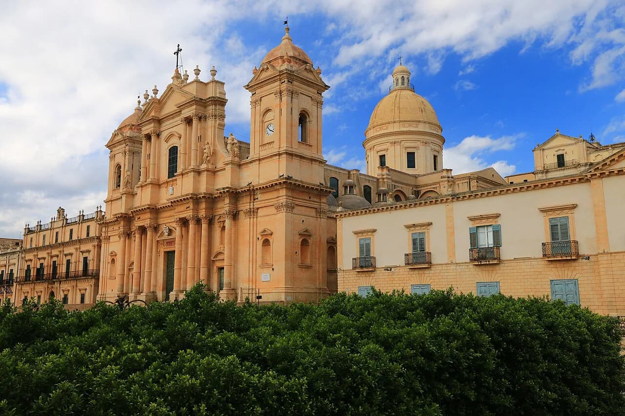 Best Gelato in Noto: The Gelaterie Worth Your Afternoon