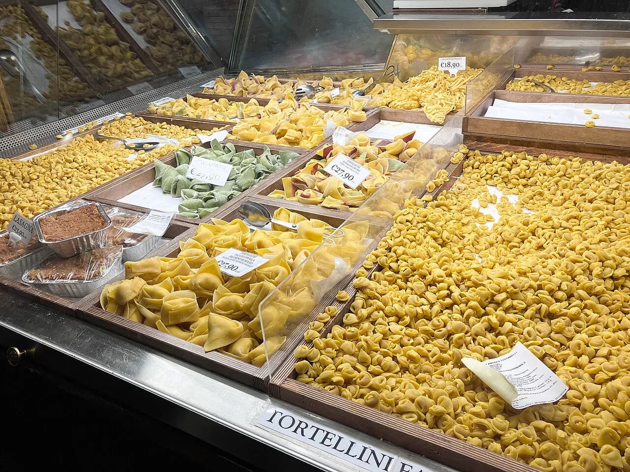 Best Pasta in Bologna: Which Local Shapes to Try