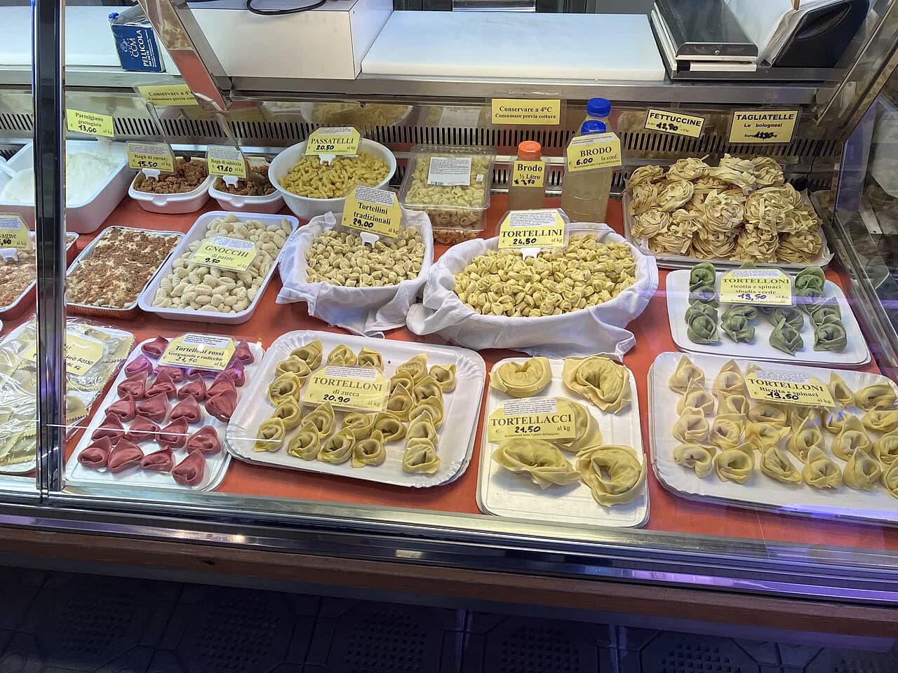 Best Pasta in Modena: The Local Shapes and Where to Eat Them
