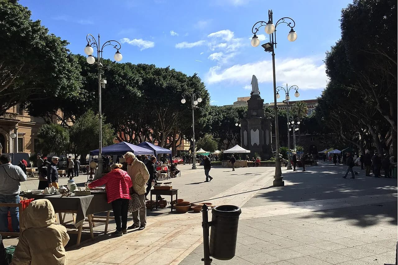 Best Pizza in Cagliari: Neapolitan Pies and Pizza al Taglio
