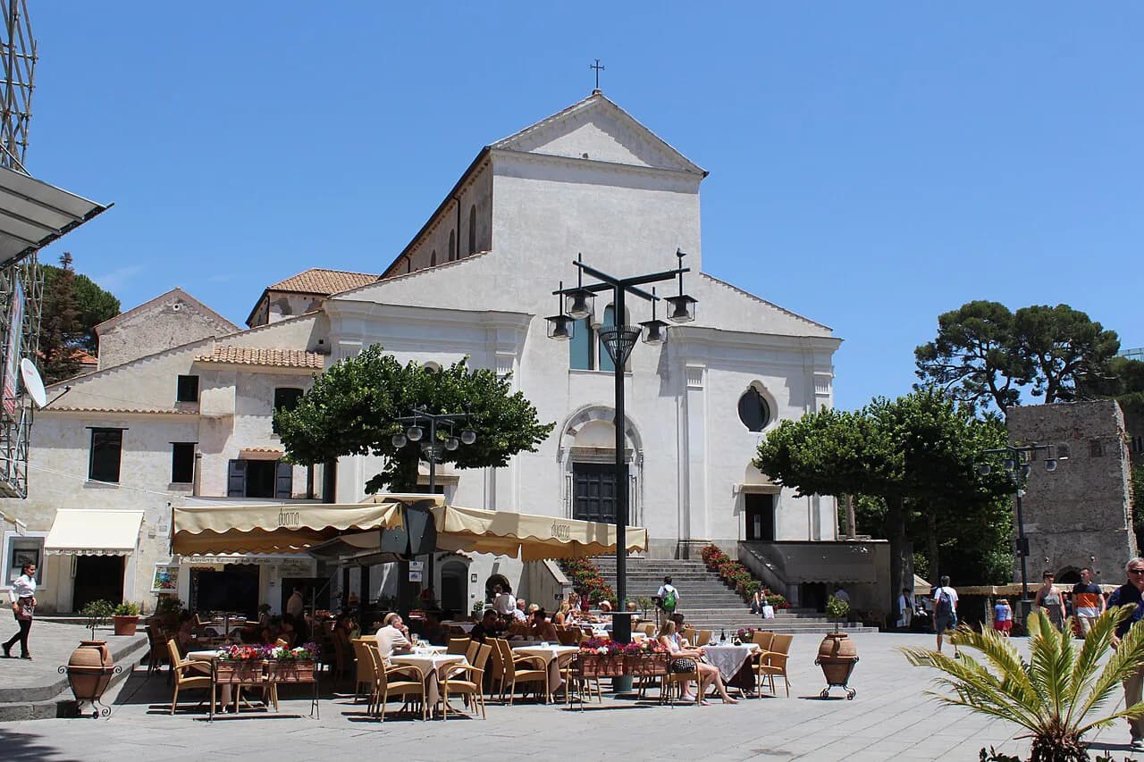 Best Pizza in Ravello: Where to Eat It and What to Order
