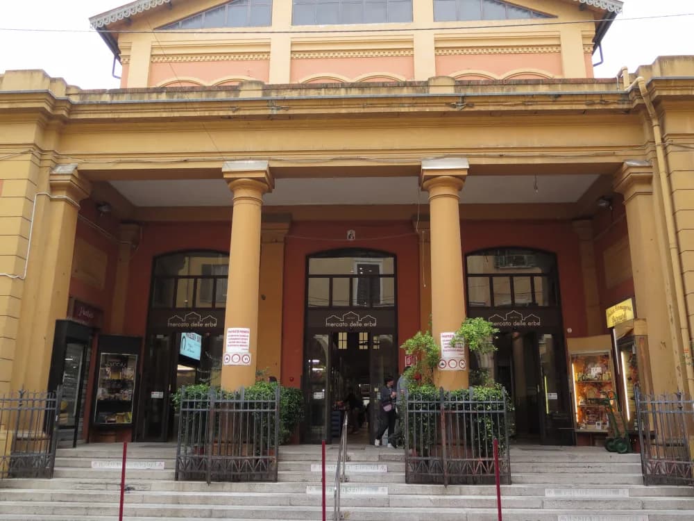 Food Markets in Bologna: Mercato delle Erbe and Market Days