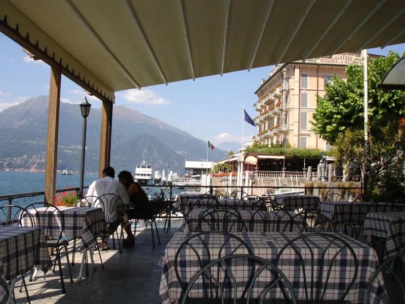 Cafés in Bellagio: Coffee, Cornetti and Breakfast