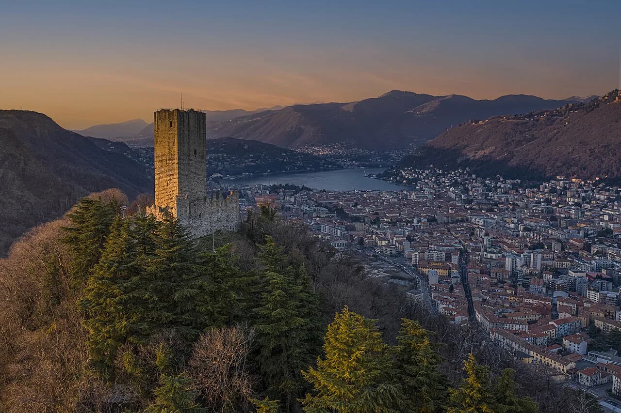 Cafés in Como: Where to Drink Coffee and Eat Breakfast
