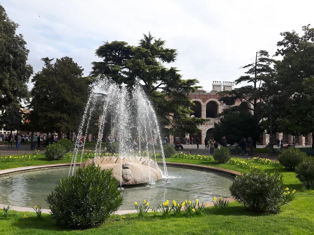 Gelateria La Romana in Verona: Where It Is and What to Order