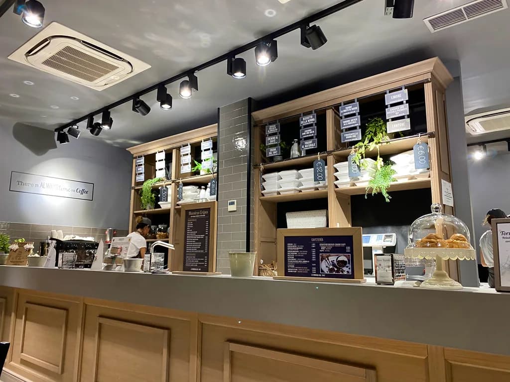 Gelateria La Romana: What to Order at the Rimini Original