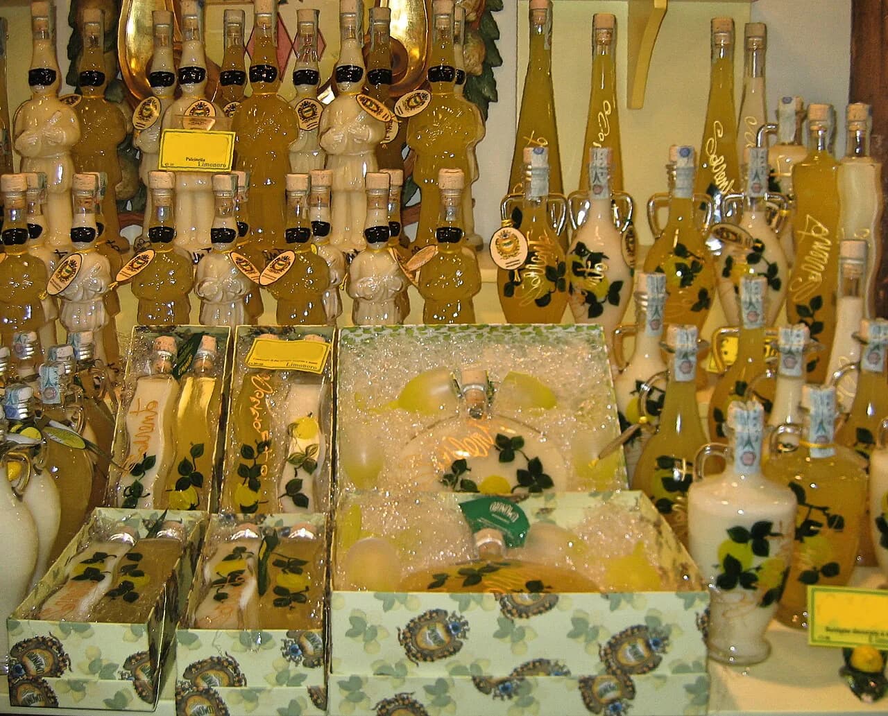 Limoncello in Sorrento: What It Is and How to Drink It