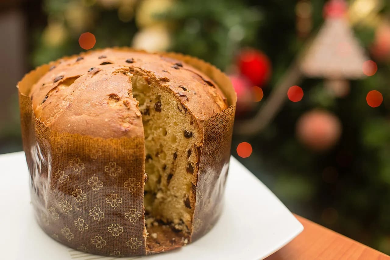 Italian Christmas Desserts: Panettone, Struffoli and More