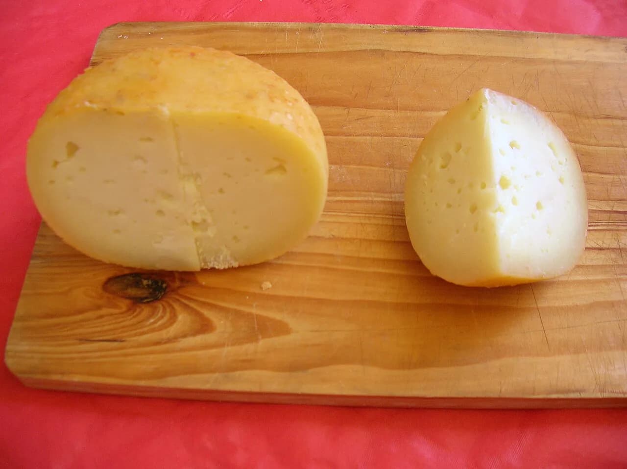 Pecorino di Pienza: What It Is and How to Eat It