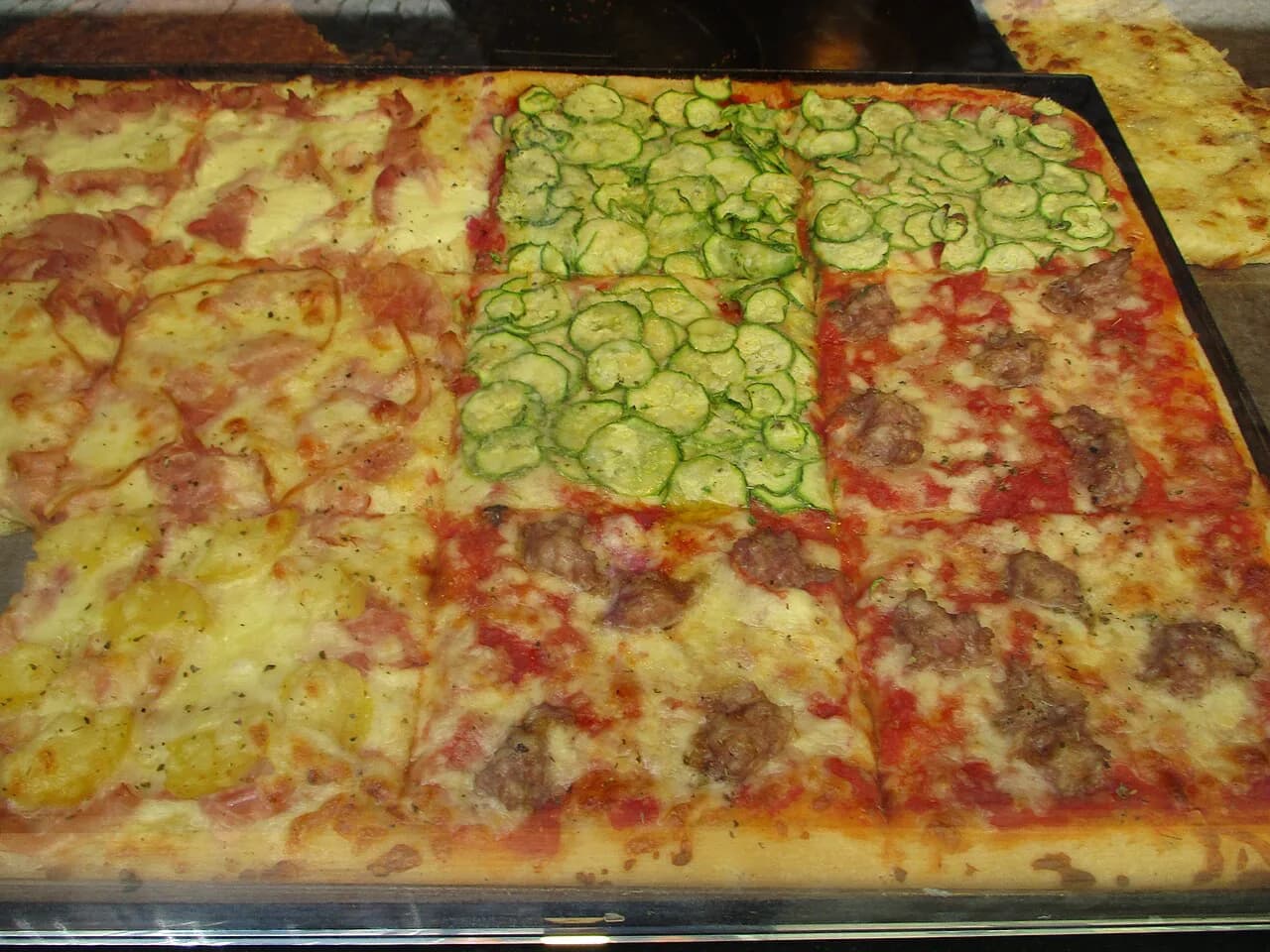 Roman Pizza: What It Is, the Two Styles and Where to Eat It