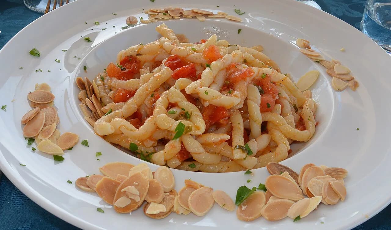 Busiate in Trapani: What the Pasta Is and How to Eat It