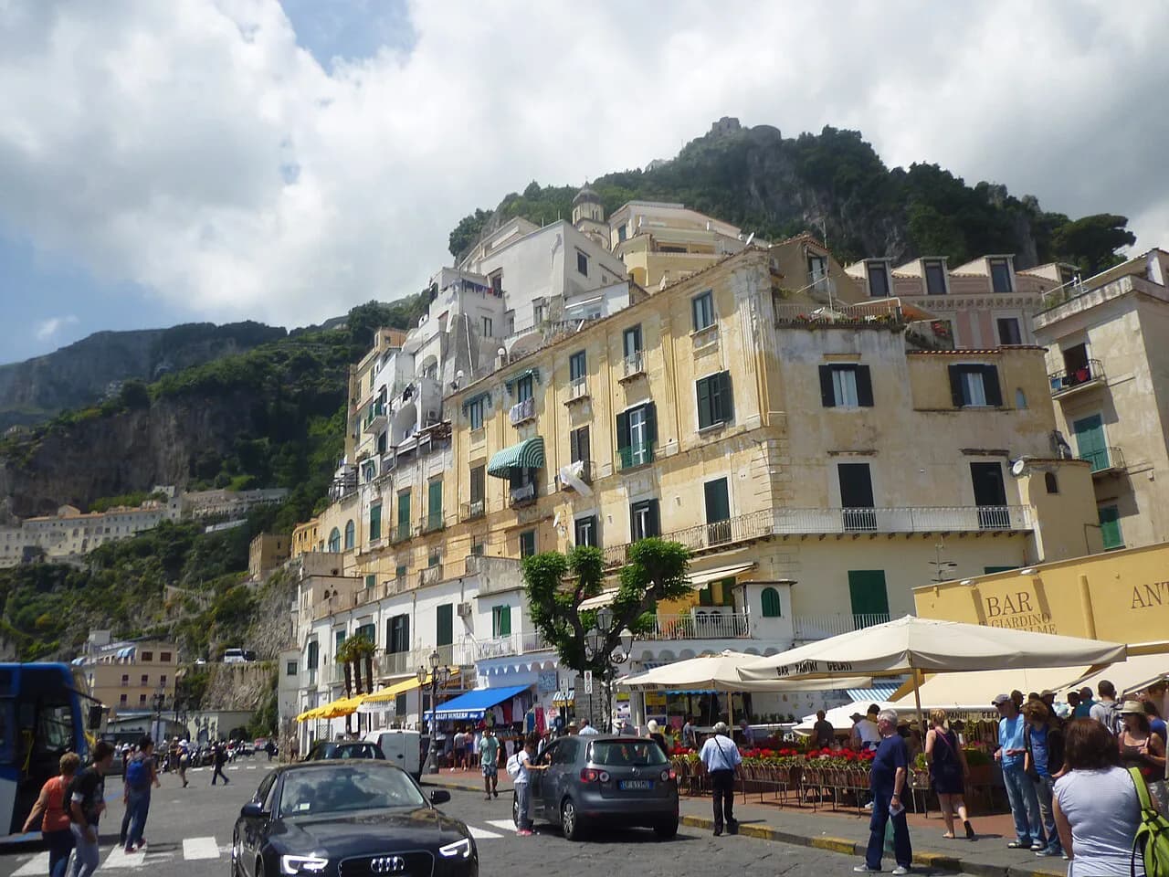 Breakfast in Amalfi: Cafés, Pastries and Where to Eat Early