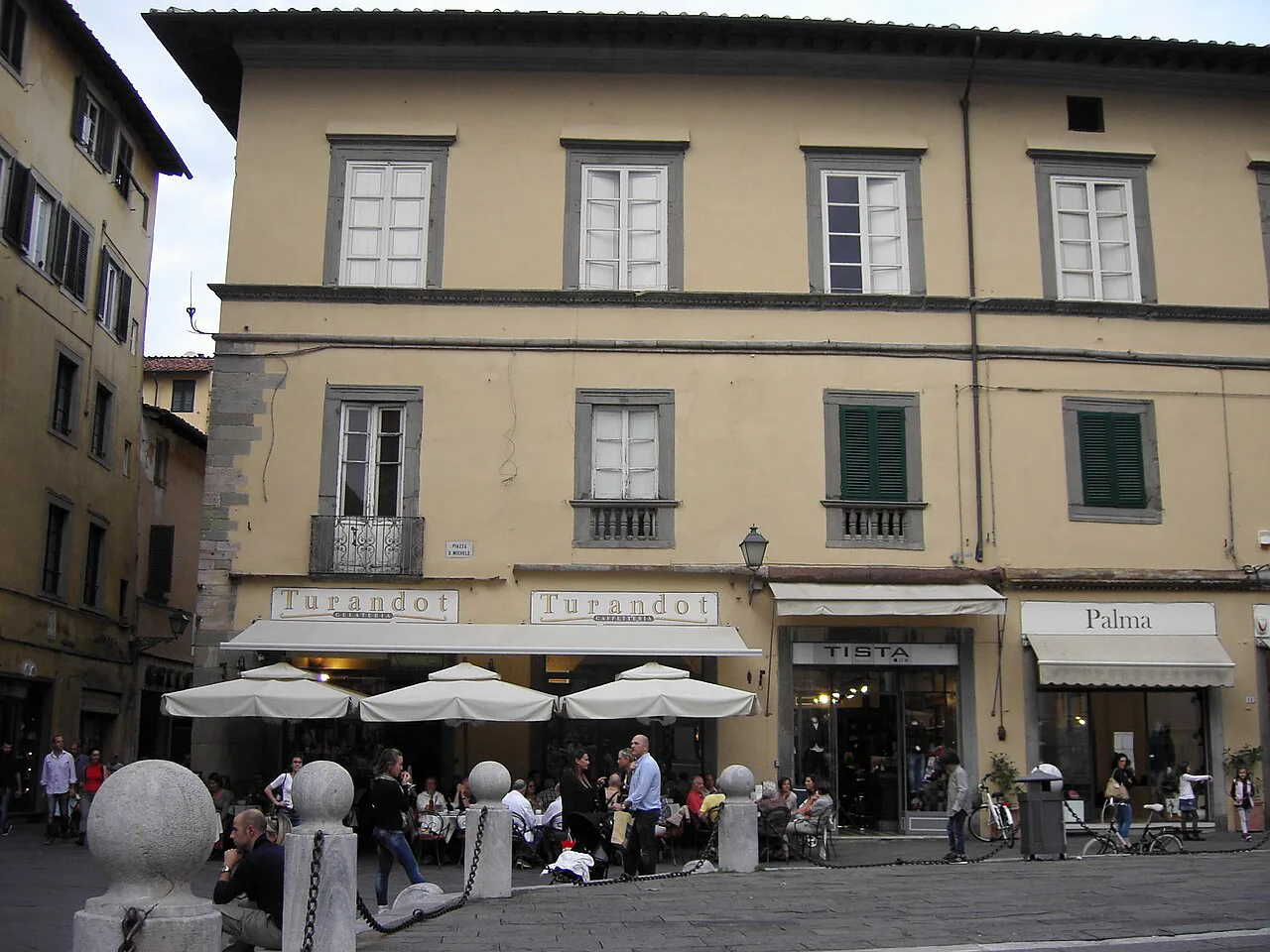 Cafe terrace in Lucca.