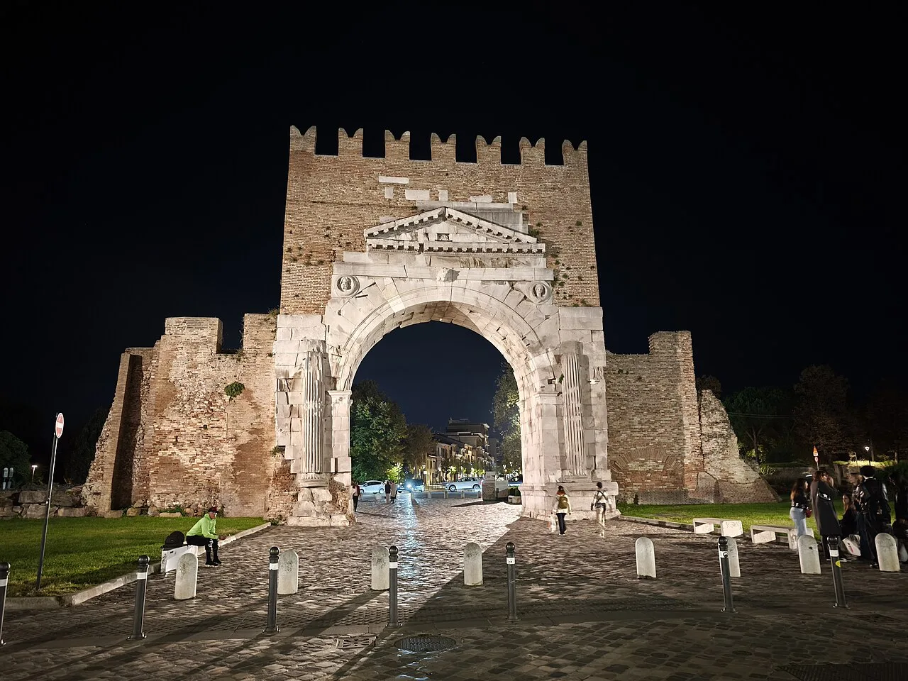 Arch of Augustus in Rimini at night.