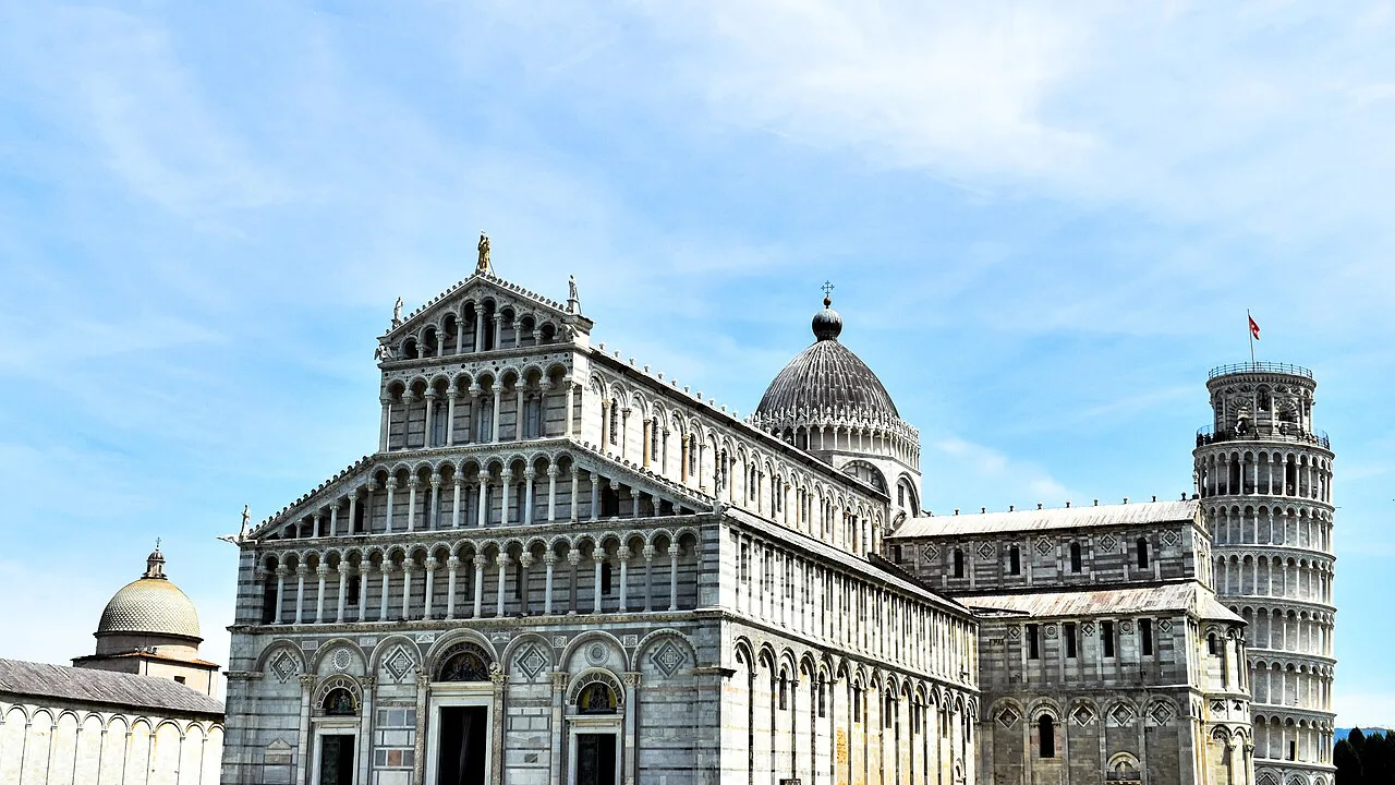 The cathedral and Leaning Tower on Piazza dei Miracoli, Pisa.