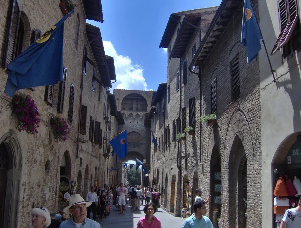 Via San Giovanni in San Gimignano.