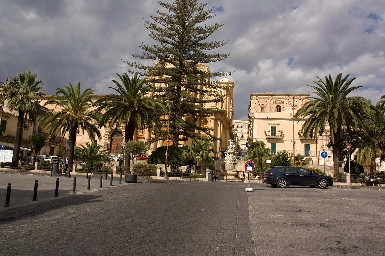 Piazza XVI Maggio in Noto.
