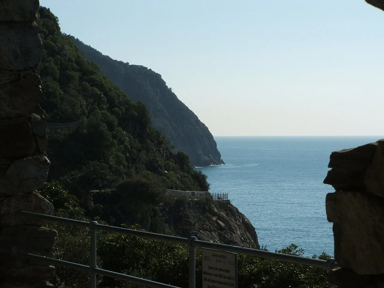 The sea from the Via dell'Amore at Manarola.