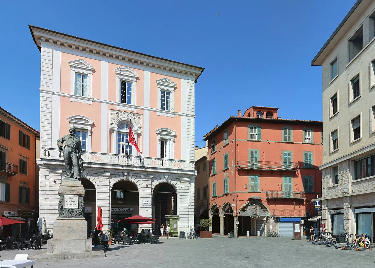 Piazza Garibaldi in Pisa.
