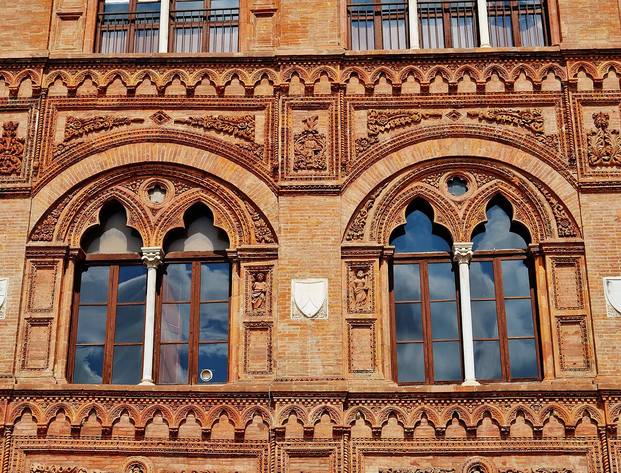 Palazzo Agostini facade in Pisa.