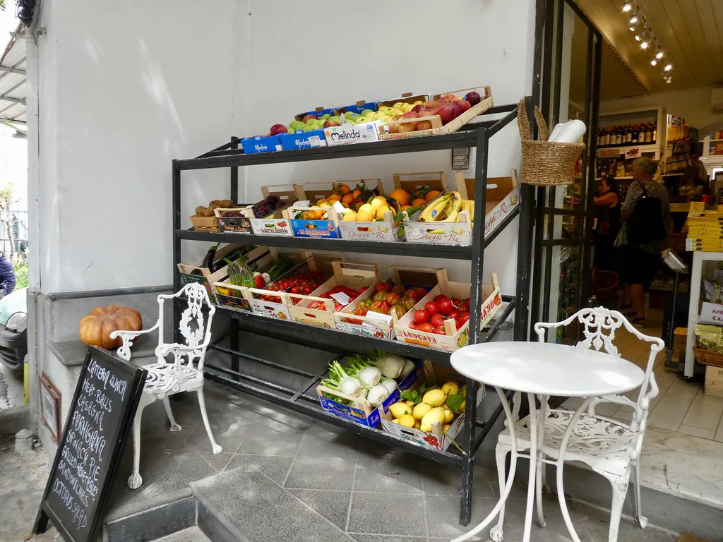 Fruit and vegetable shop in Positano.