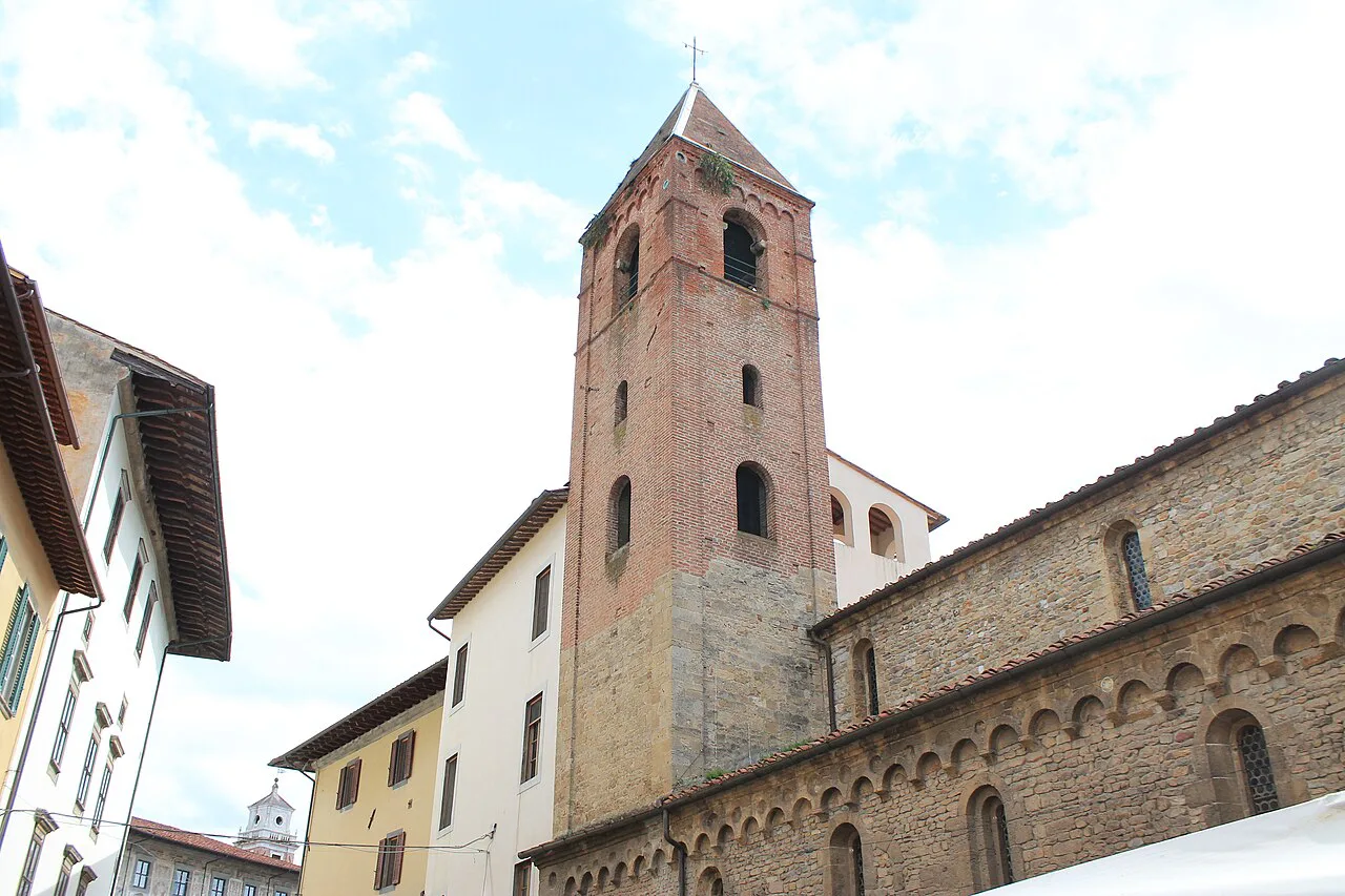 Church tower in Pisa.