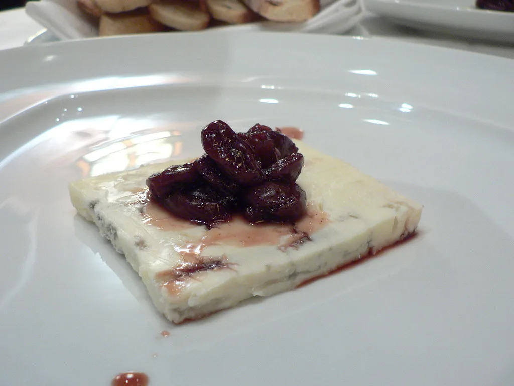 Gorgonzola with cherry compote.