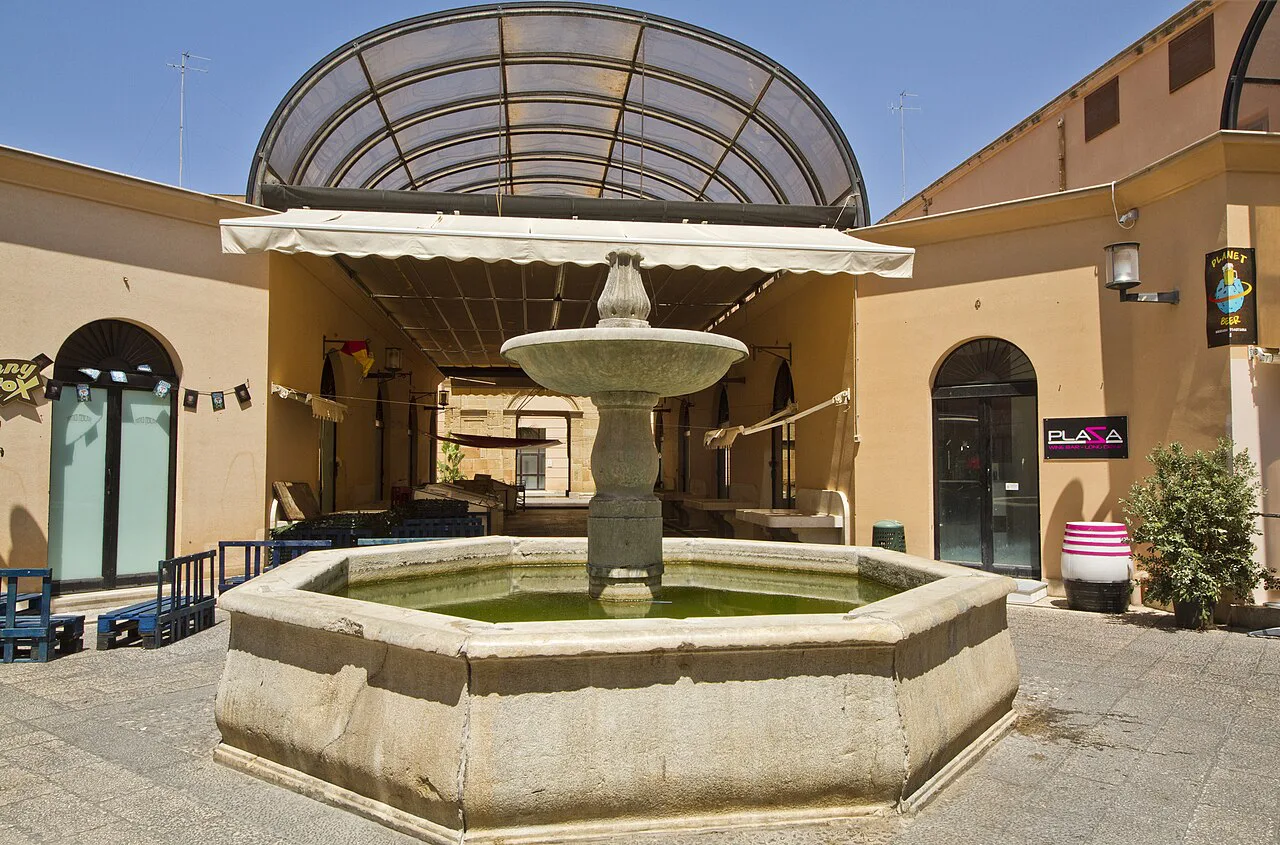Fountain by the fish market in Trapani.