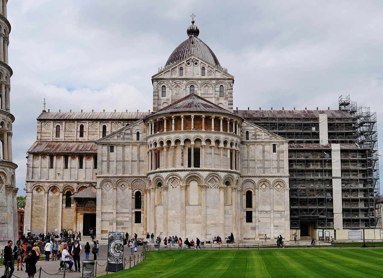 Pisa Cathedral and its lawn.