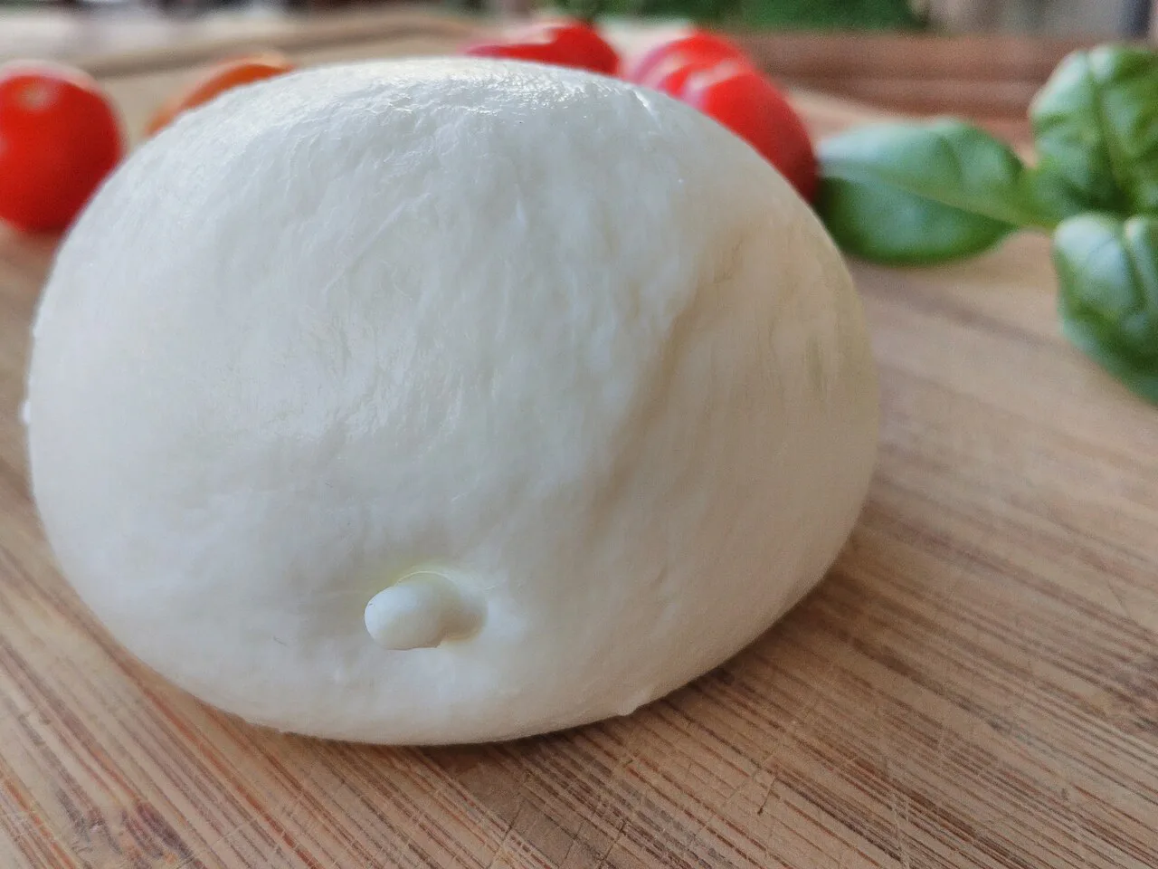 A ball of buffalo mozzarella.