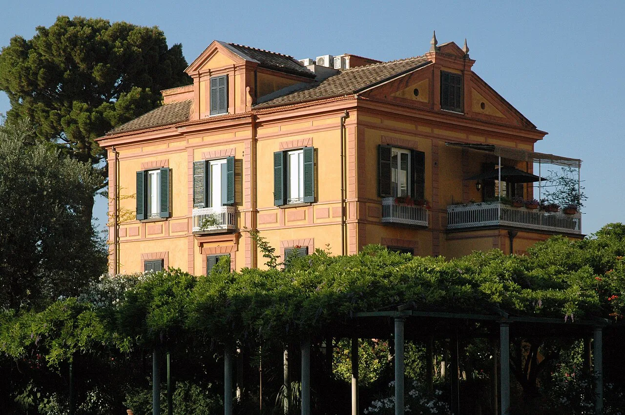 Villa among the gardens of Sorrento.