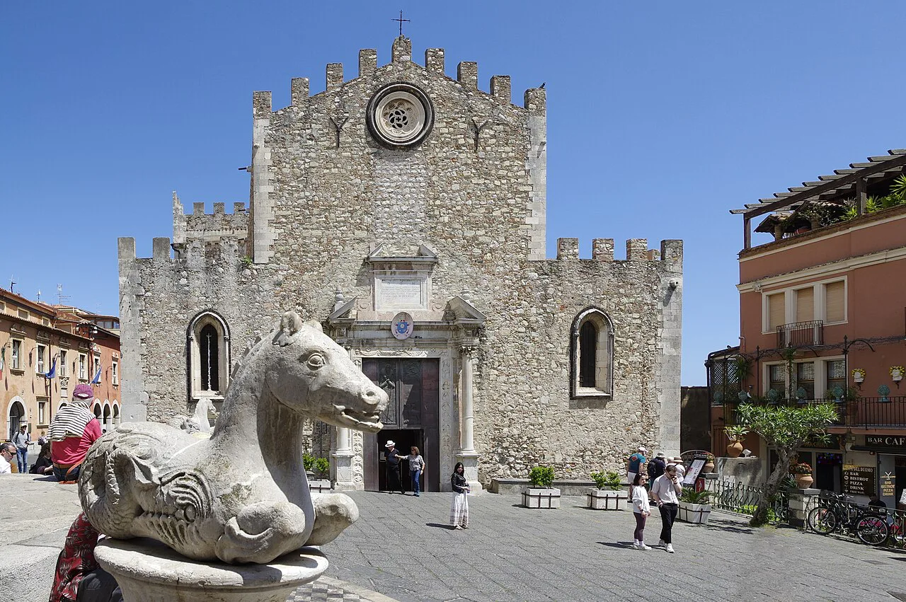 Taormina cathedral square.