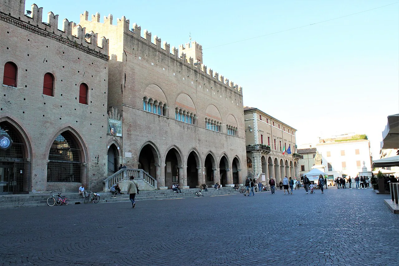 Palazzo and square on Piazza Cavour in Rimini.